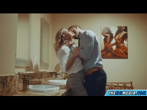 ❤️ ໃນເວລາທີ່ຜິວເນື້ອສີຂາວ busty seduces ທ່ານຢູ່ໃນຫ້ອງນ້ໍາສາທາລະນະ ️ ຮູບໂປ້vk ຢູ່ຄອມ lo.creditme.top ️❤